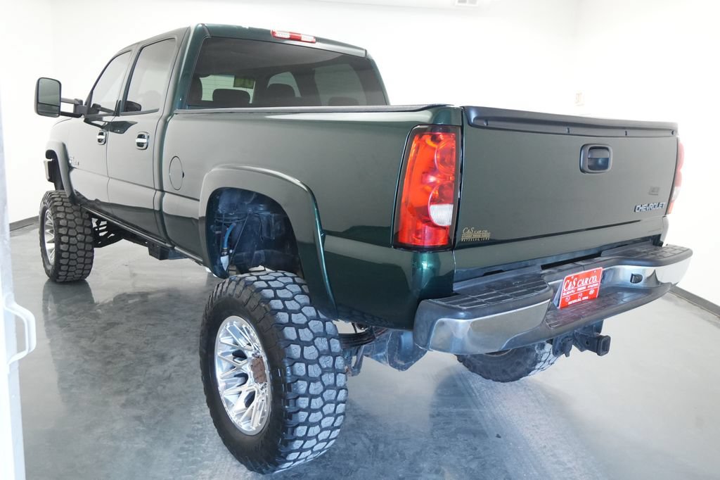 Used 2004 Chevrolet Silverado 2500 LS w/ Skid Plate Package AWD/4WD image 6