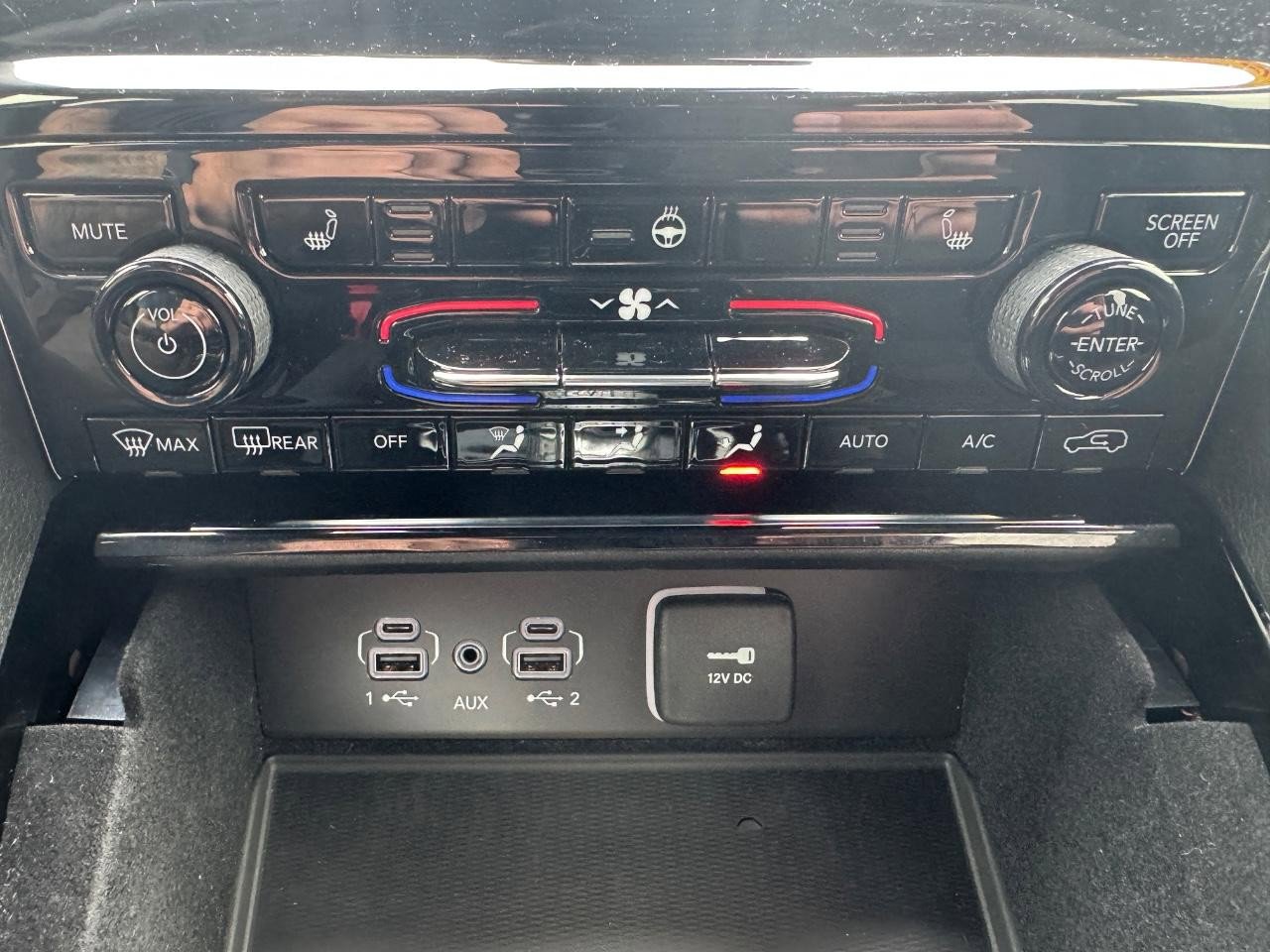 Used 2022 Jeep Grand Cherokee L Laredo w/ Luxury Tech Group I AWD/4WD image 27