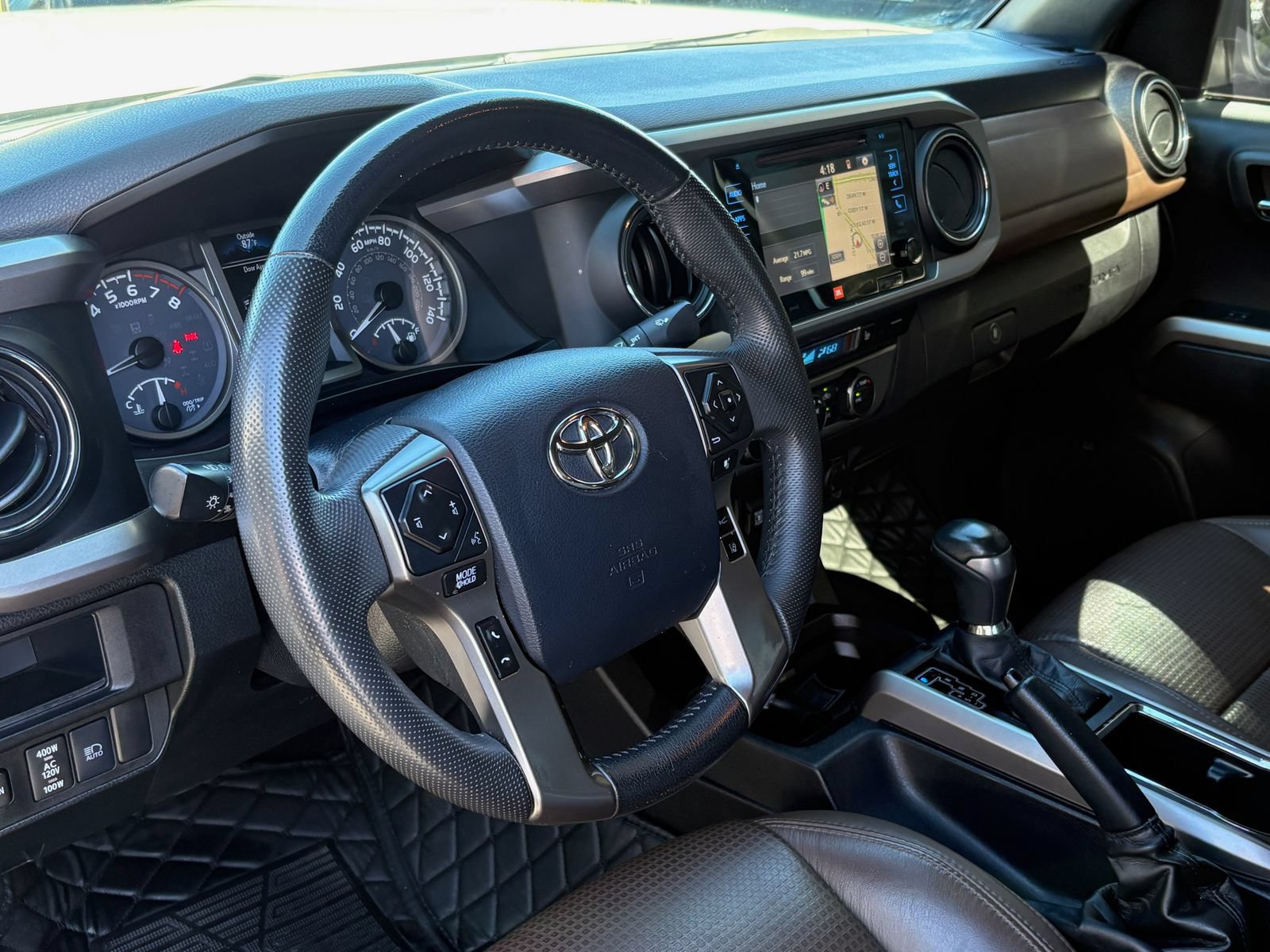 Used 2019 Toyota Tacoma Limited AWD/4WD image 11