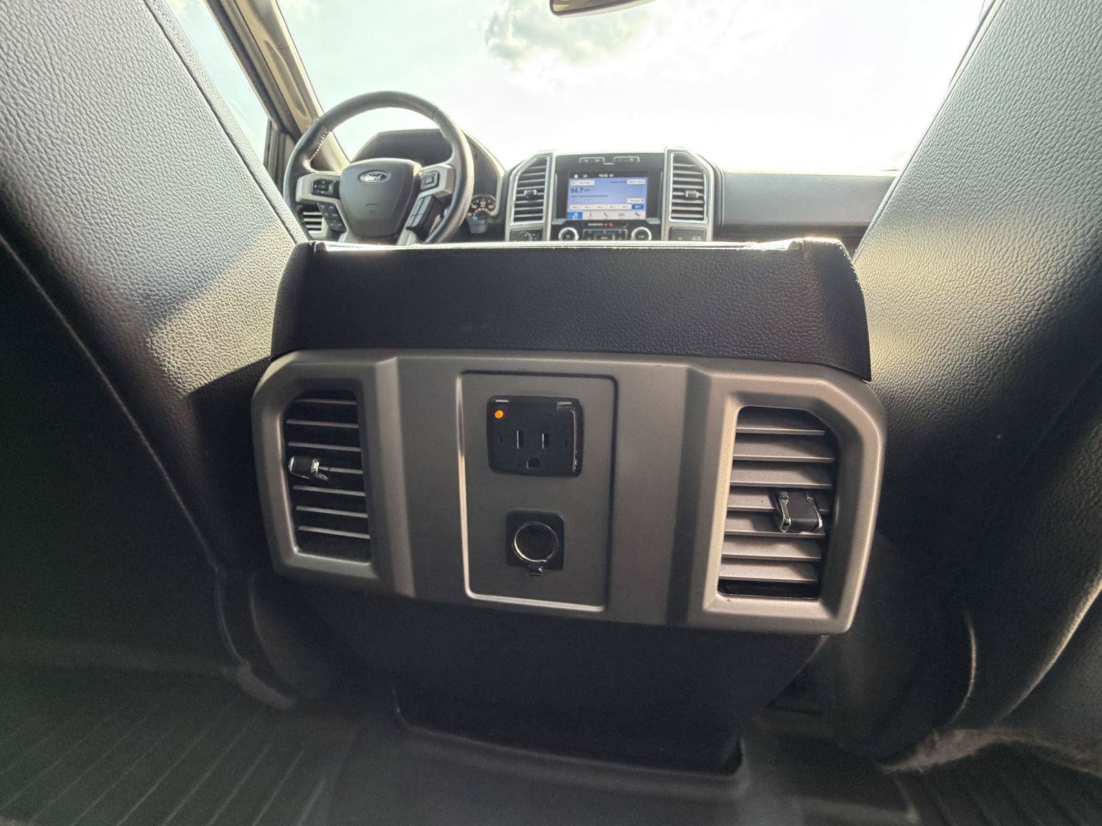 Used 2016 Ford F150 Lariat w/ Equipment Group 501A Mid AWD/4WD image 33