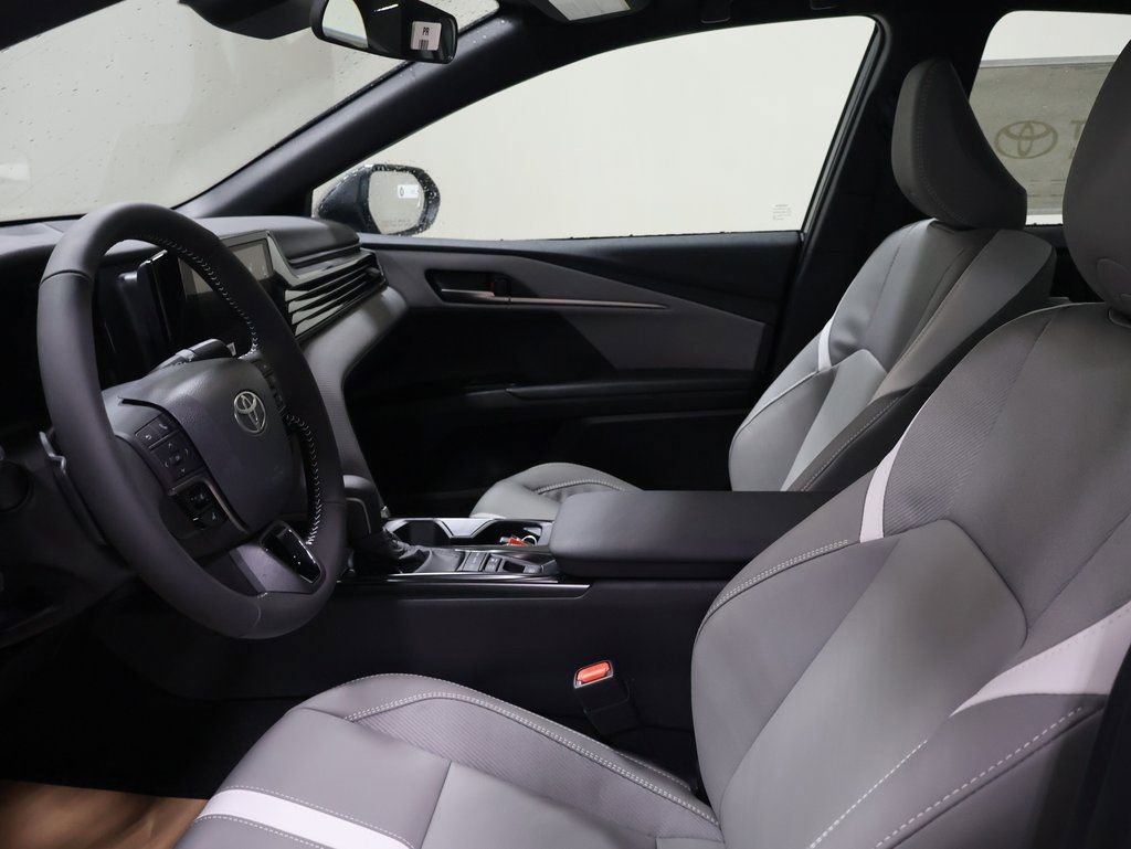 New 2026 Toyota Camry SE image 11