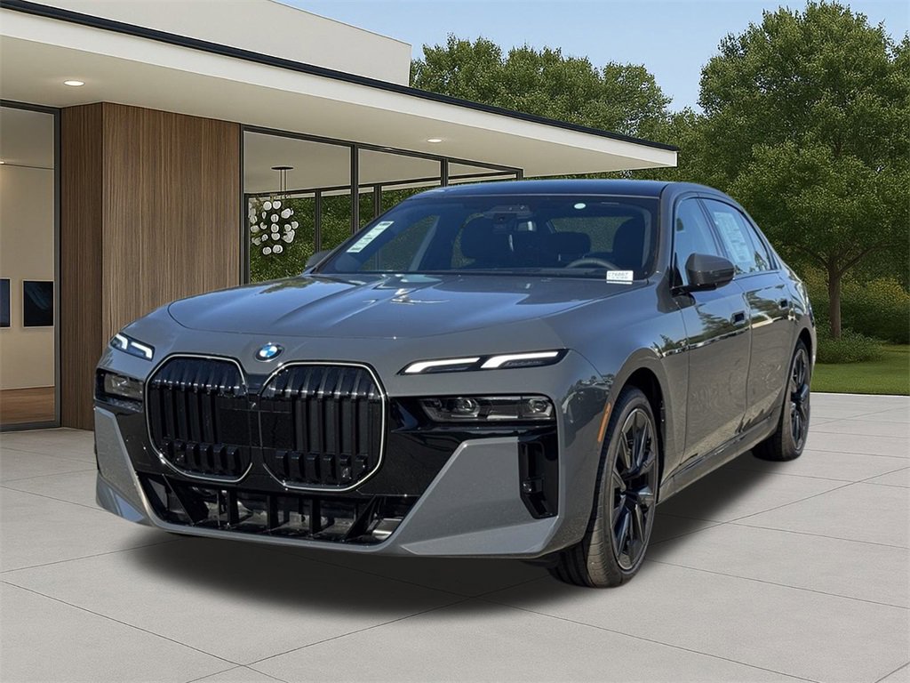 New 2026 BMW 740i image 2