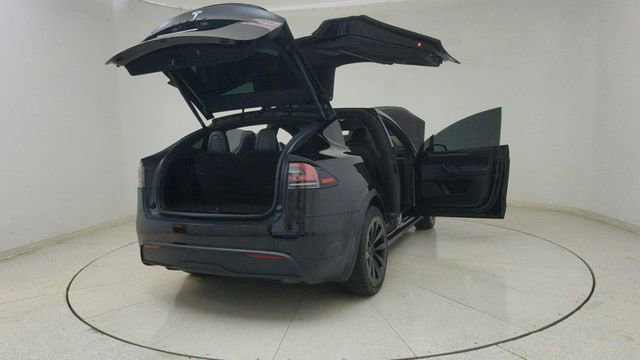 Used 2022 Tesla Model X image 77