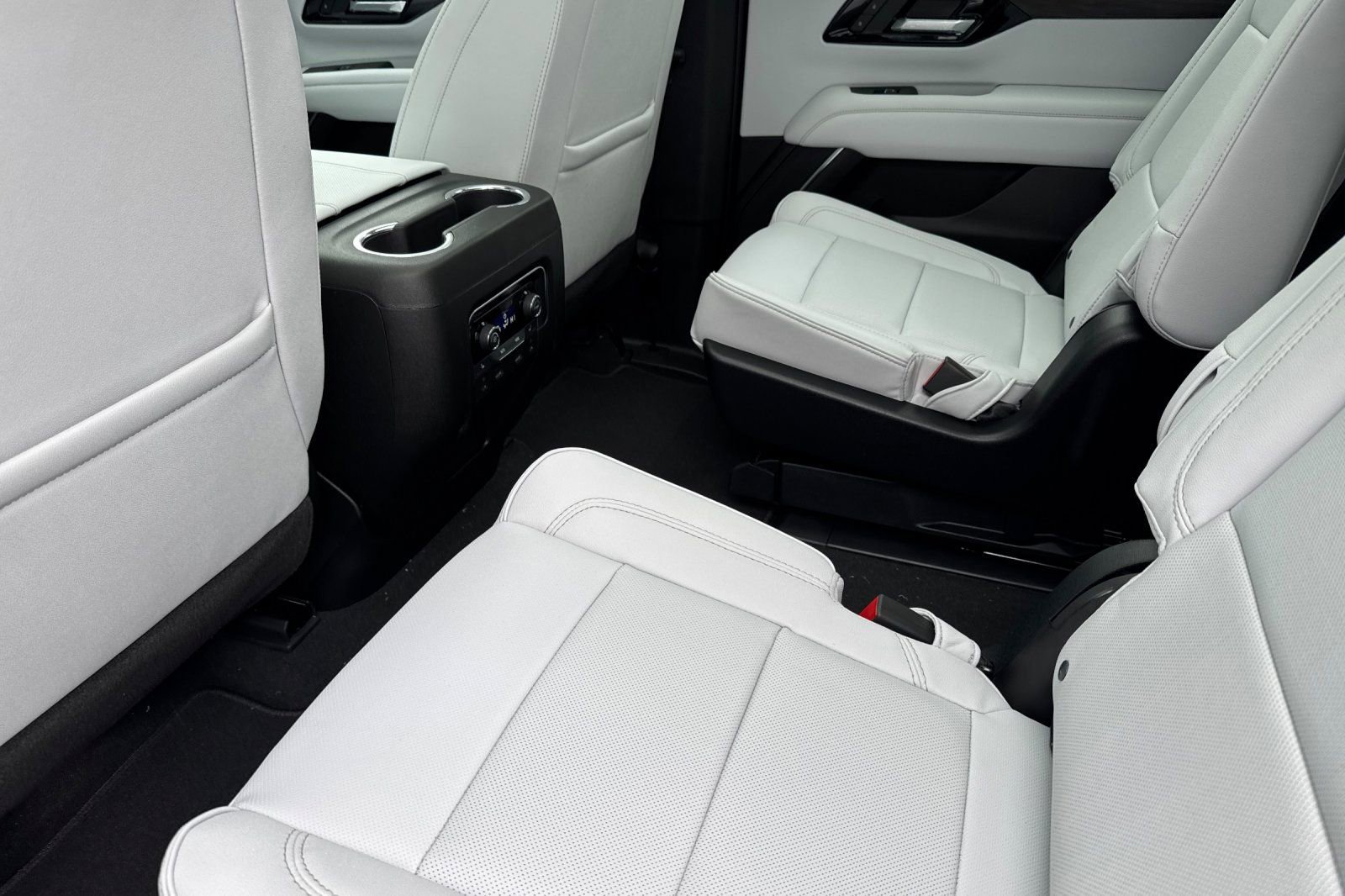 New 2026 Chevrolet Tahoe Premier AWD/4WD image 11