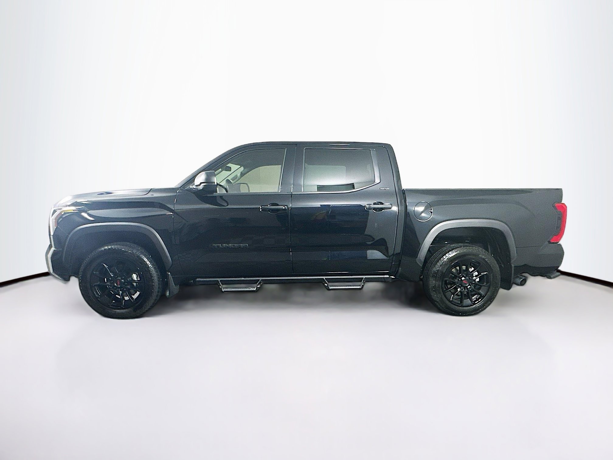 Used 2024 Toyota Tundra SR5 image 4