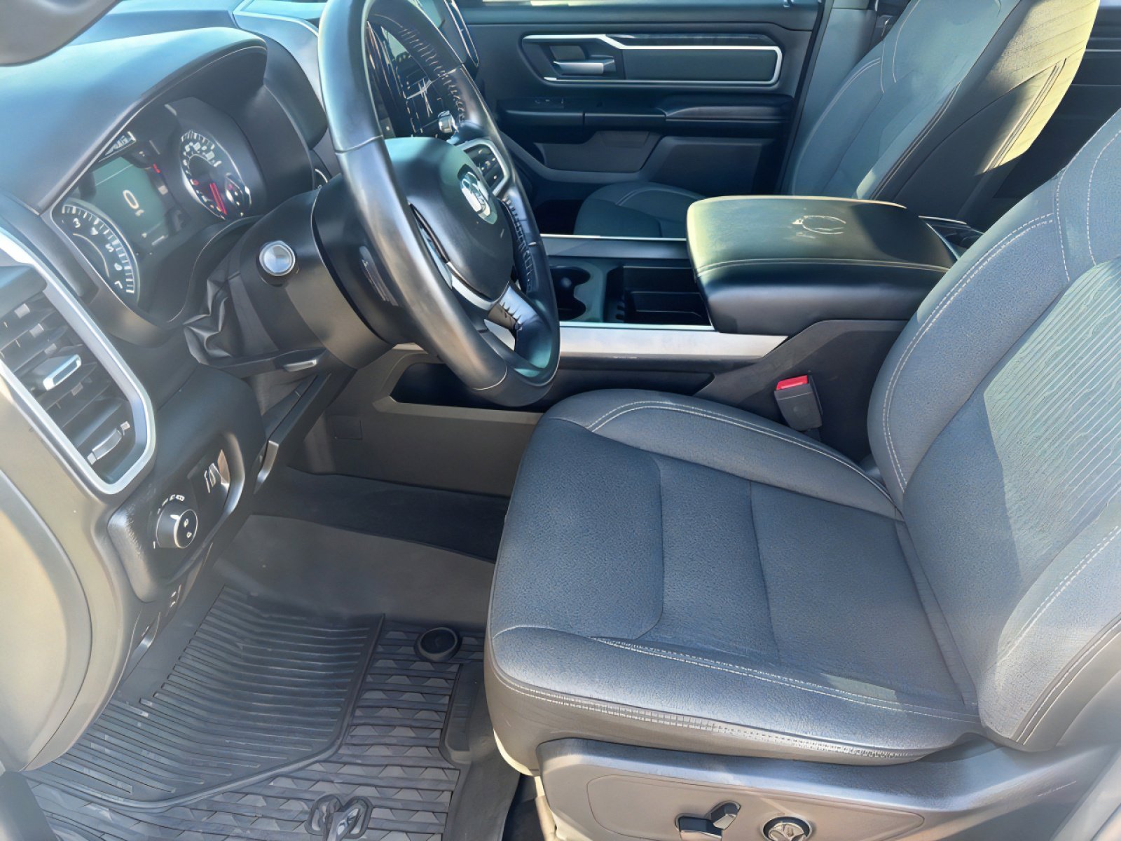 Used 2021 RAM 1500 Big Horn image 12