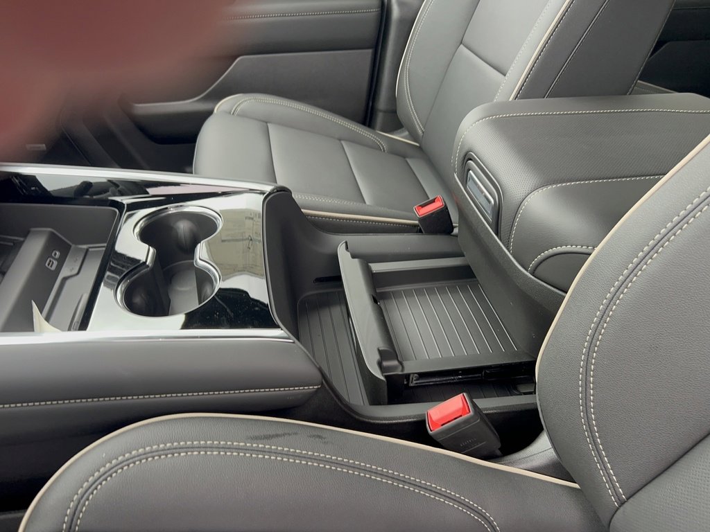 New 2026 Chevrolet Suburban Premier image 11