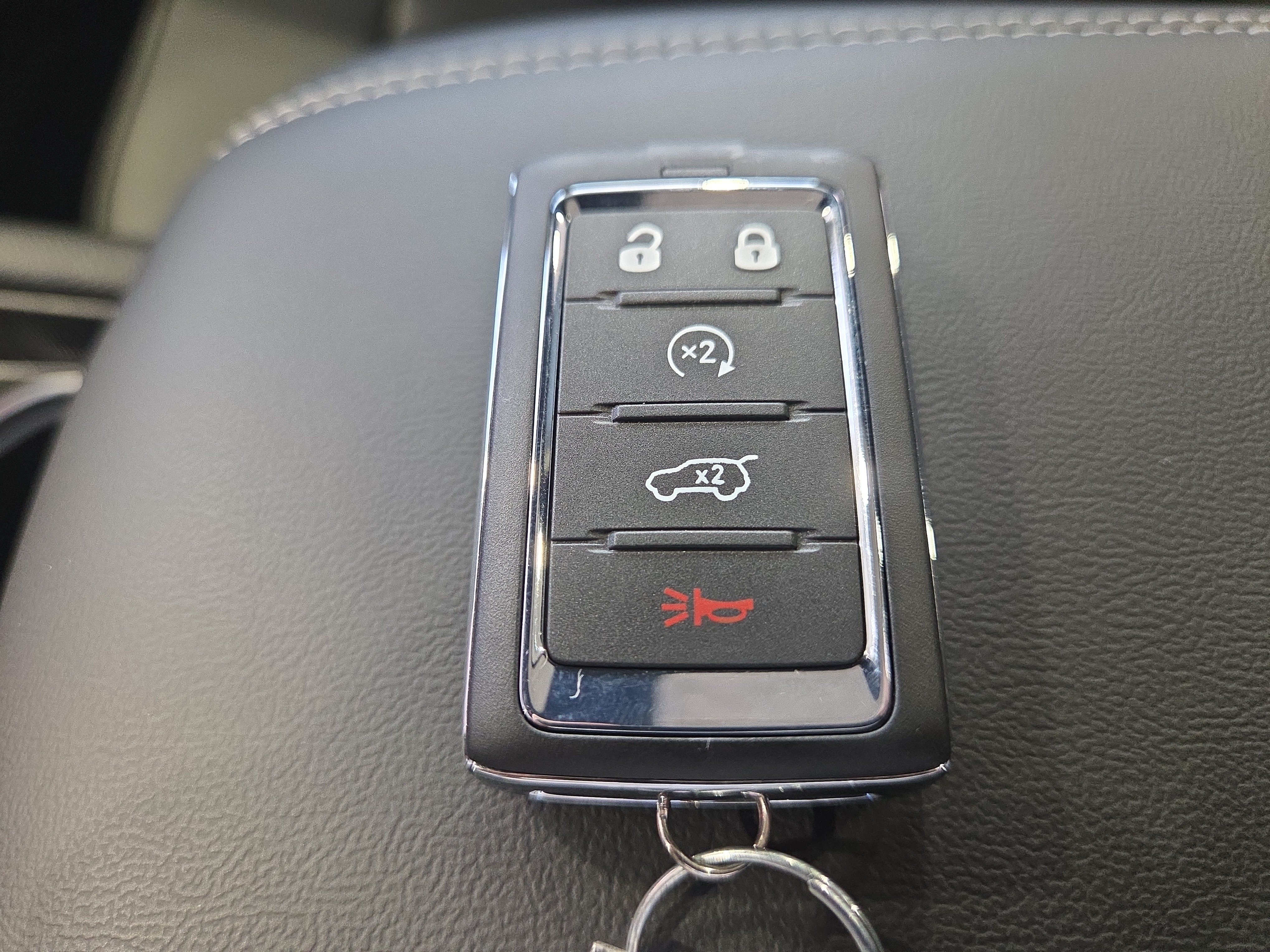 New 2025 Jeep Grand Cherokee Limited w/ Luxury Tech Group II AWD/4WD image 33