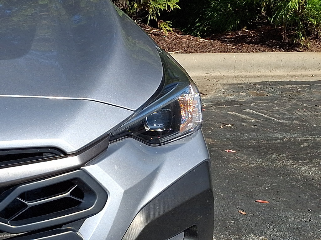 Used 2025 Subaru Crosstrek 2.5i Premium AWD/4WD image 4