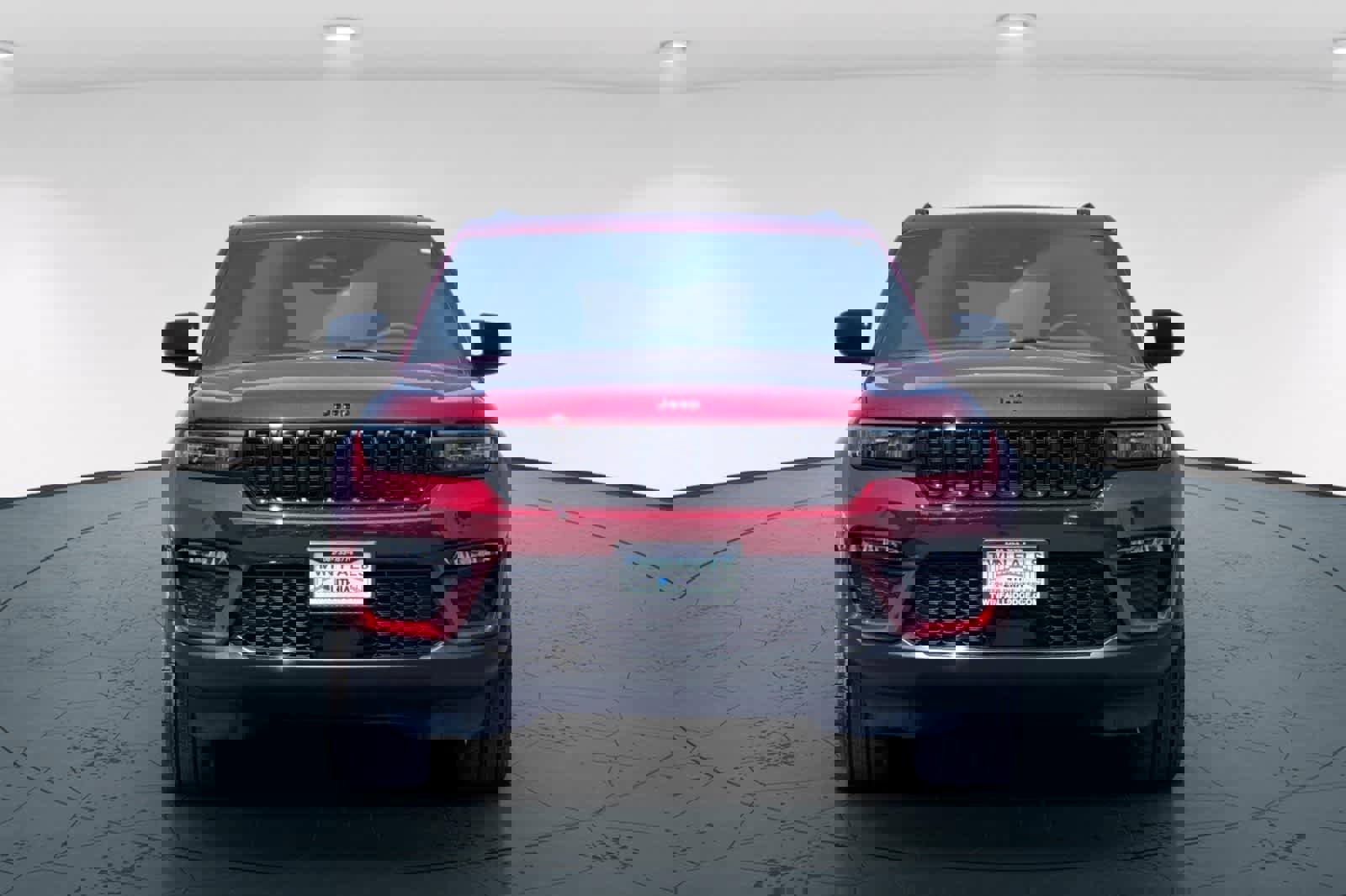 New 2025 Jeep Grand Cherokee Limited w/ Black Appearance Package image 10