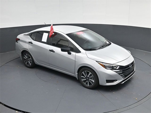 Used 2025 Nissan Versa S w/ S Plus Package image 39