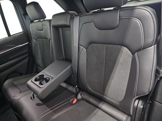 New 2026 Jeep Grand Cherokee Altitude AWD/4WD image 35