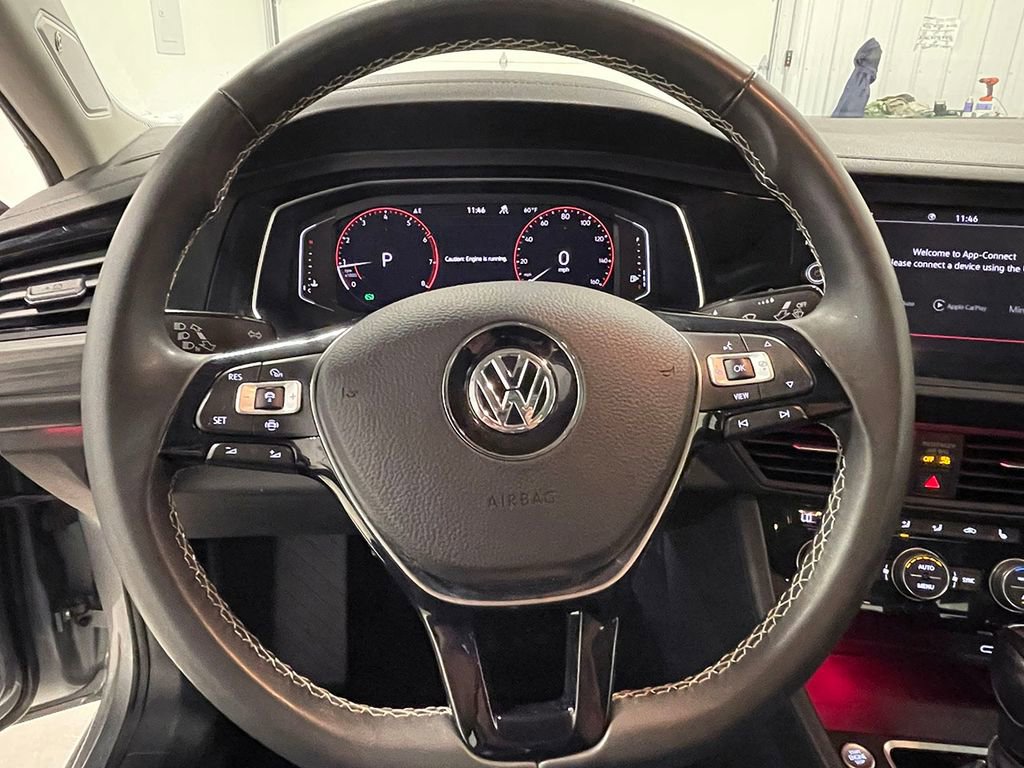 Used 2021 Volkswagen Jetta SEL FWD image 32