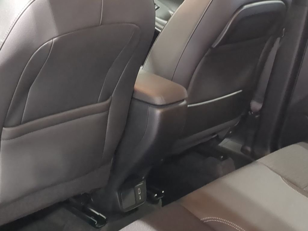 Used 2020 Buick Encore GX Select w/ Sport Touring Package AWD/4WD image 22