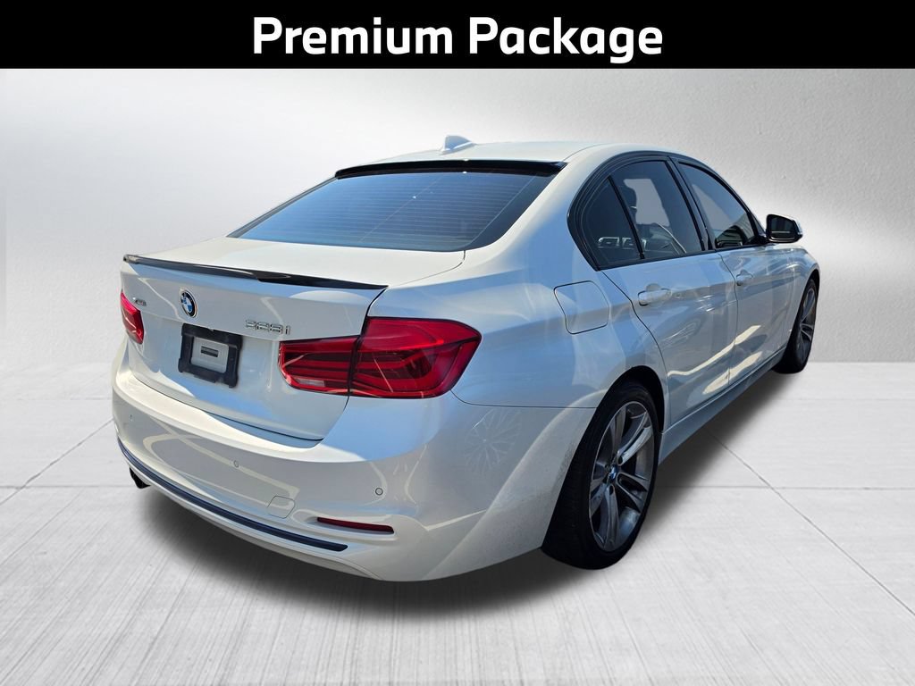 Used 2016 BMW 328i xDrive Sedan AWD/4WD image 4