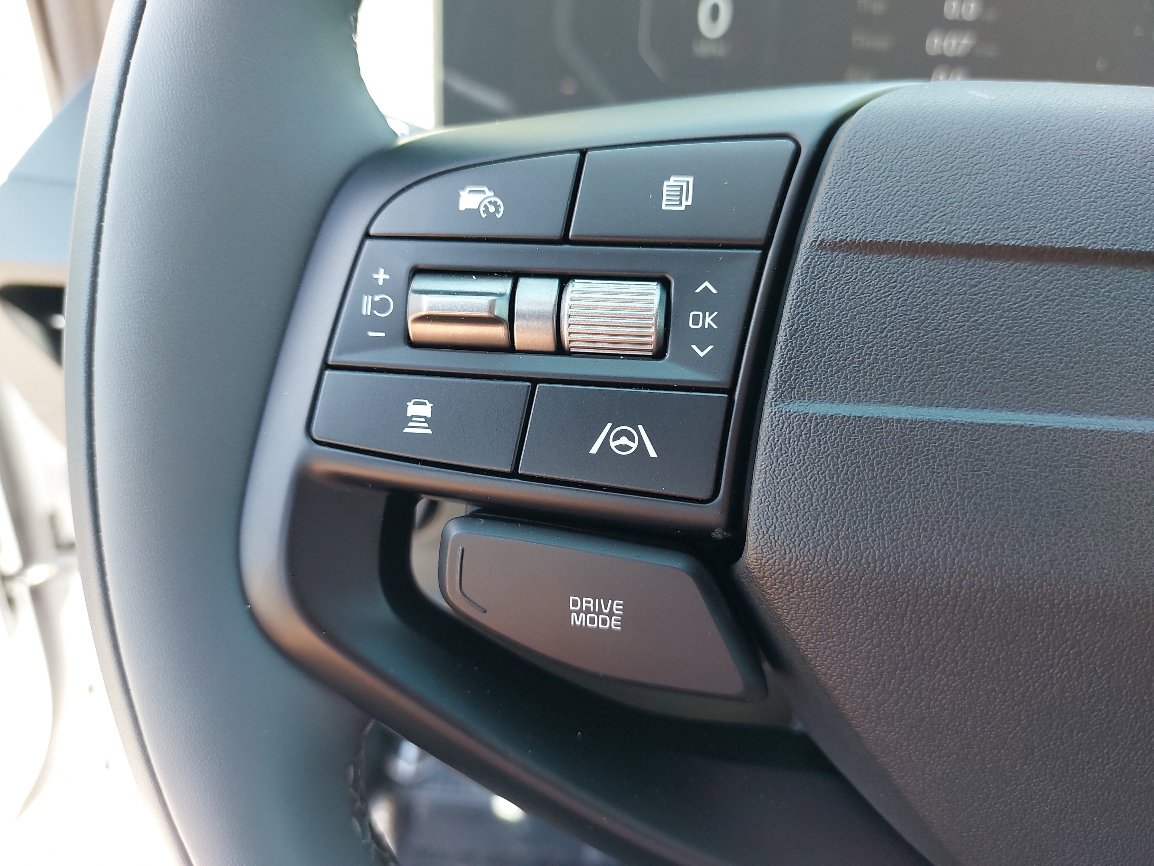 New 2025 Kia EV6 Light w/ Light LR Technology Package image 17