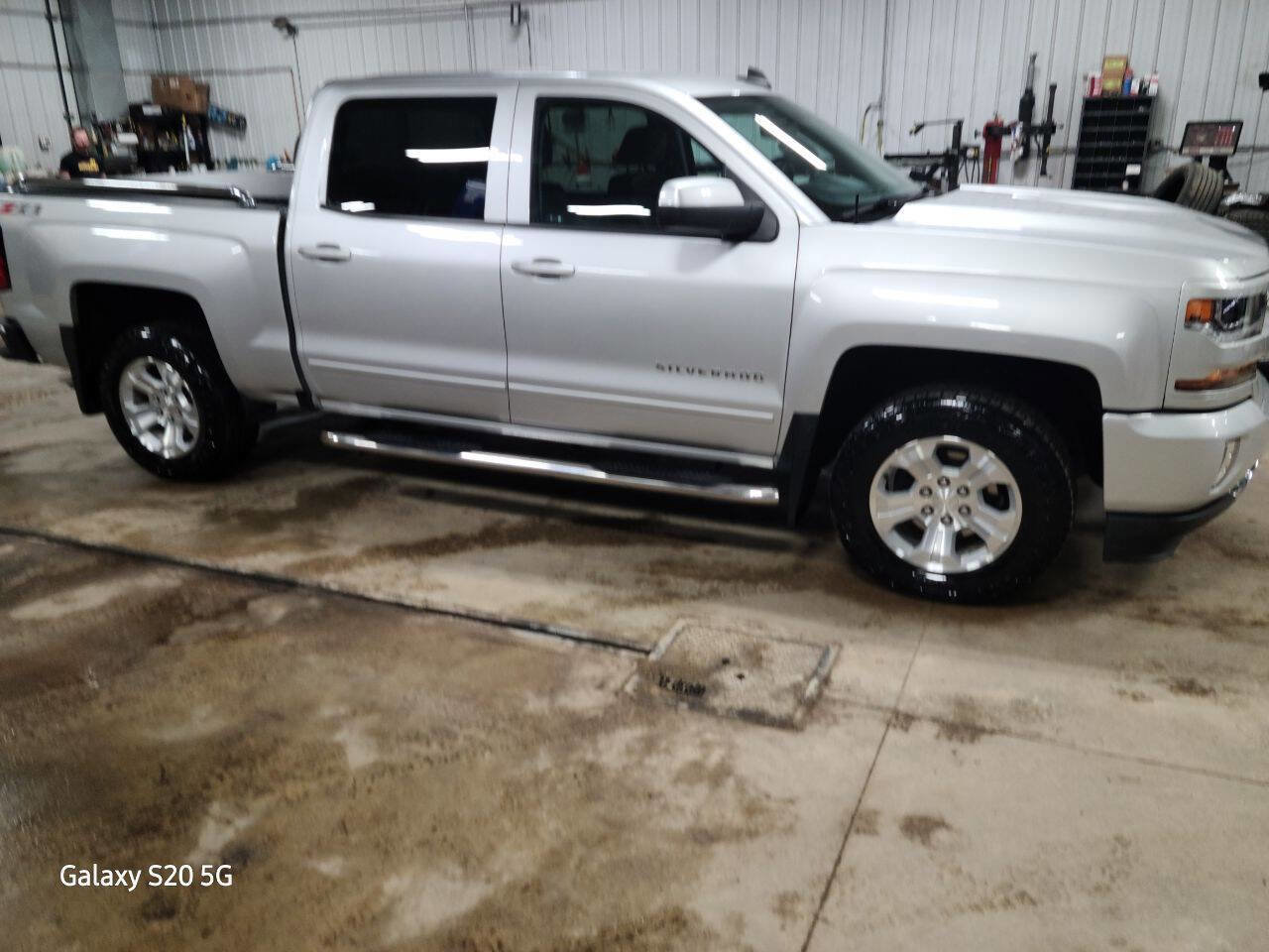 Used 2018 Chevrolet Silverado 1500 LT w/ All Star Edition image 10