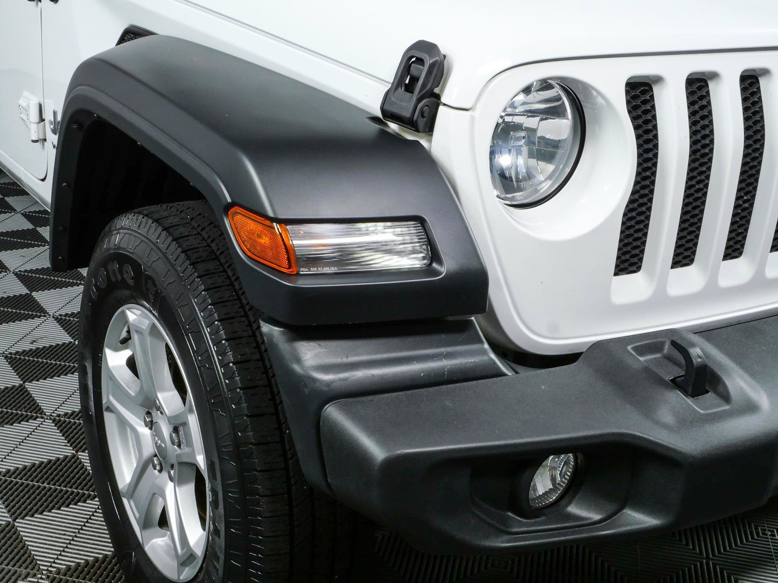 Used 2021 Jeep Wrangler Unlimited Sport AWD/4WD image 35