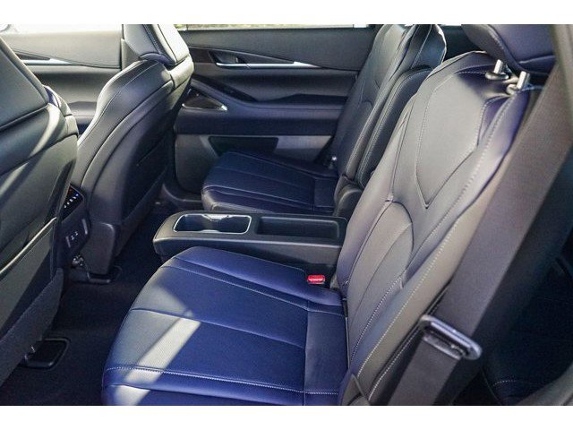 New 2026 INFINITI QX60 Sport w/ Dark Cargo Package AWD/4WD image 17