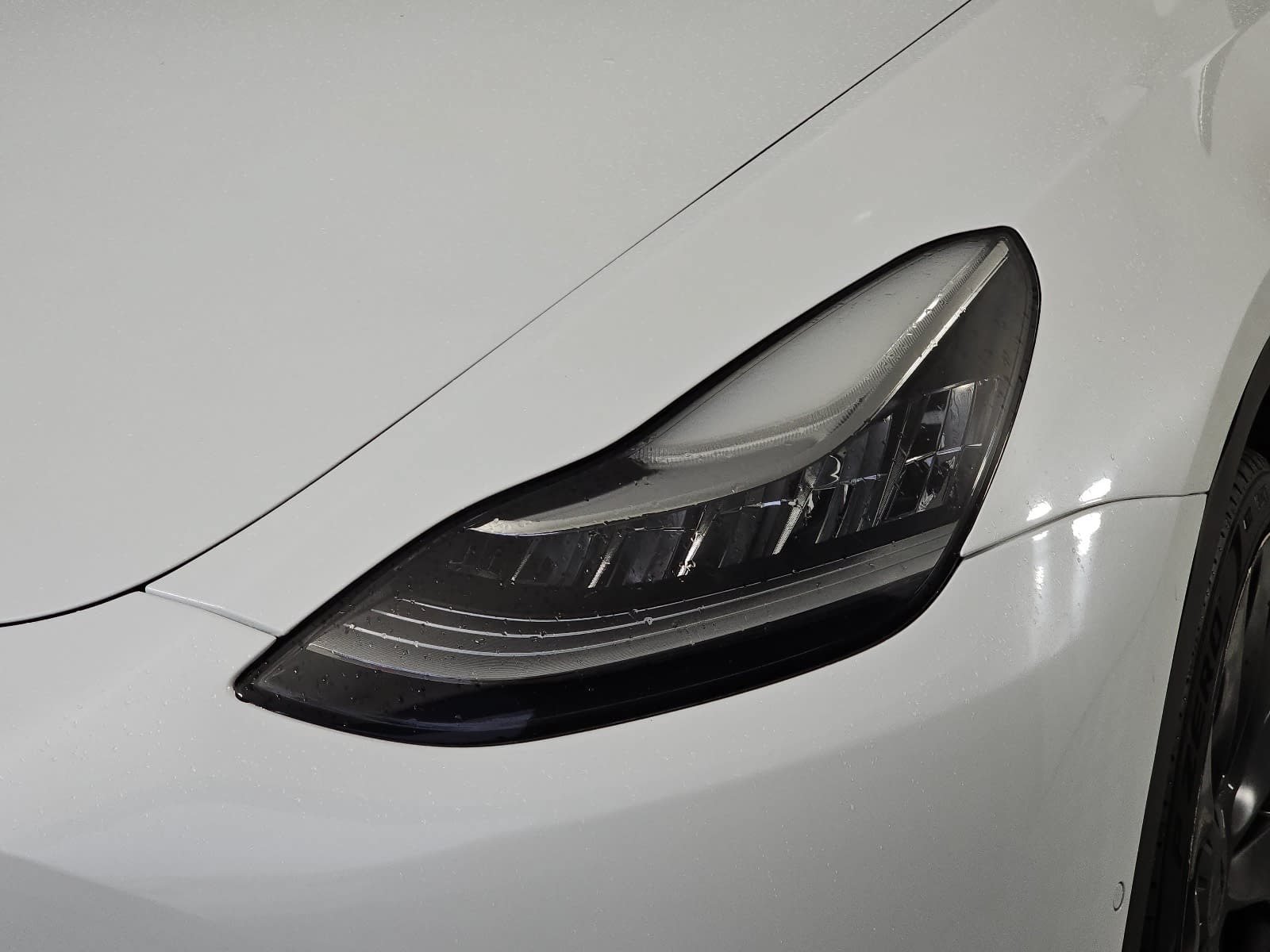 Used 2022 Tesla Model Y Long Range AWD/4WD image 28