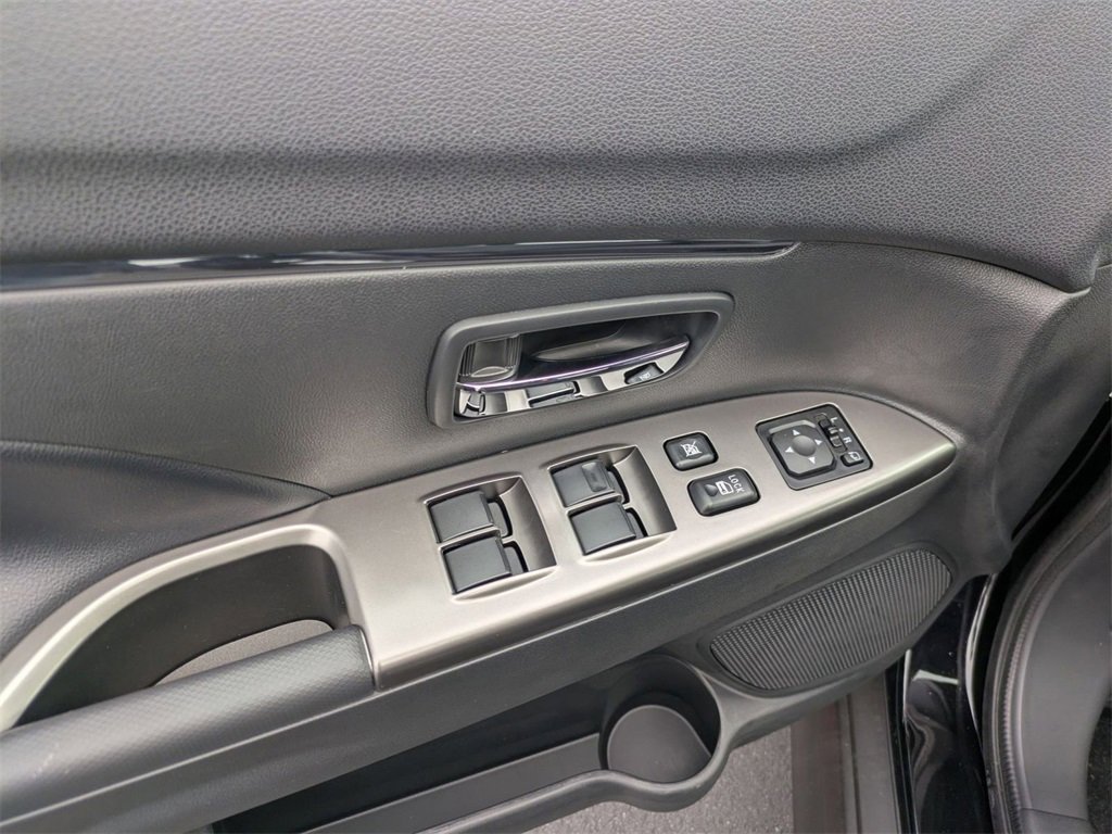 New 2025 Mitsubishi Outlander Sport SE image 15