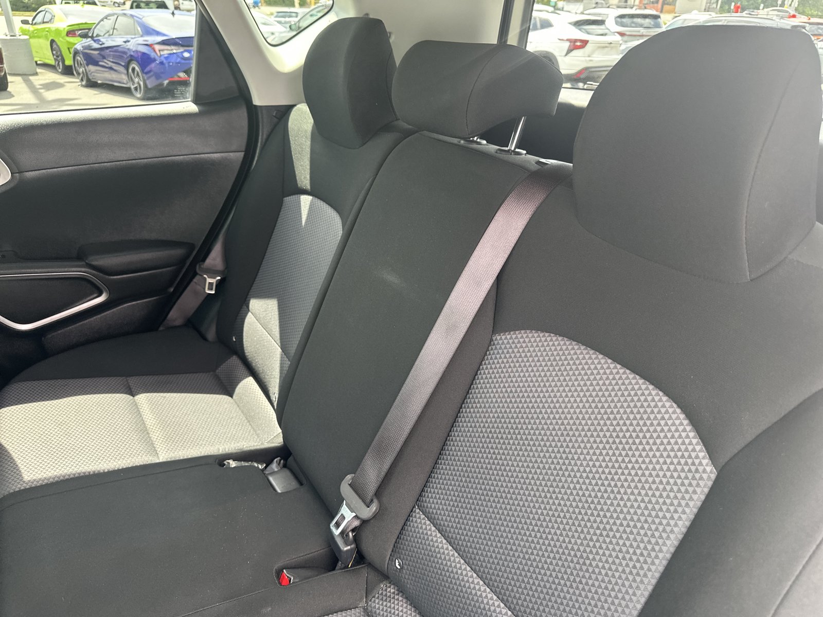Used 2024 Kia Soul LX w/ LX Technology Package FWD image 22