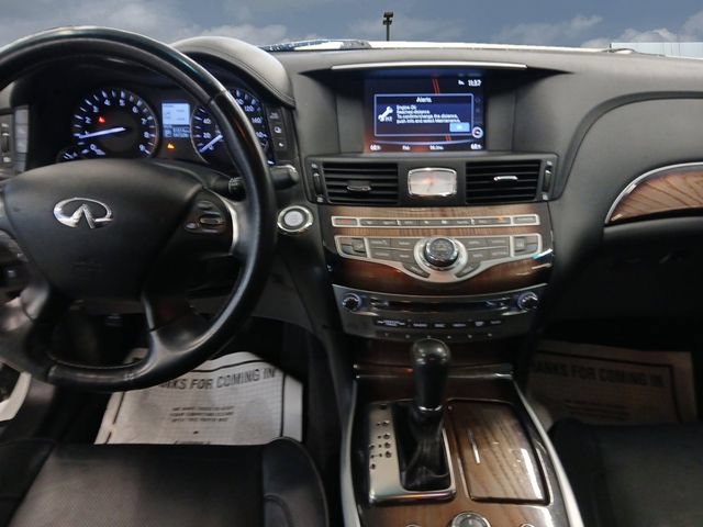 Used 2019 INFINITI Q70 L 3.7 w/ Sensory Package RWD image 11