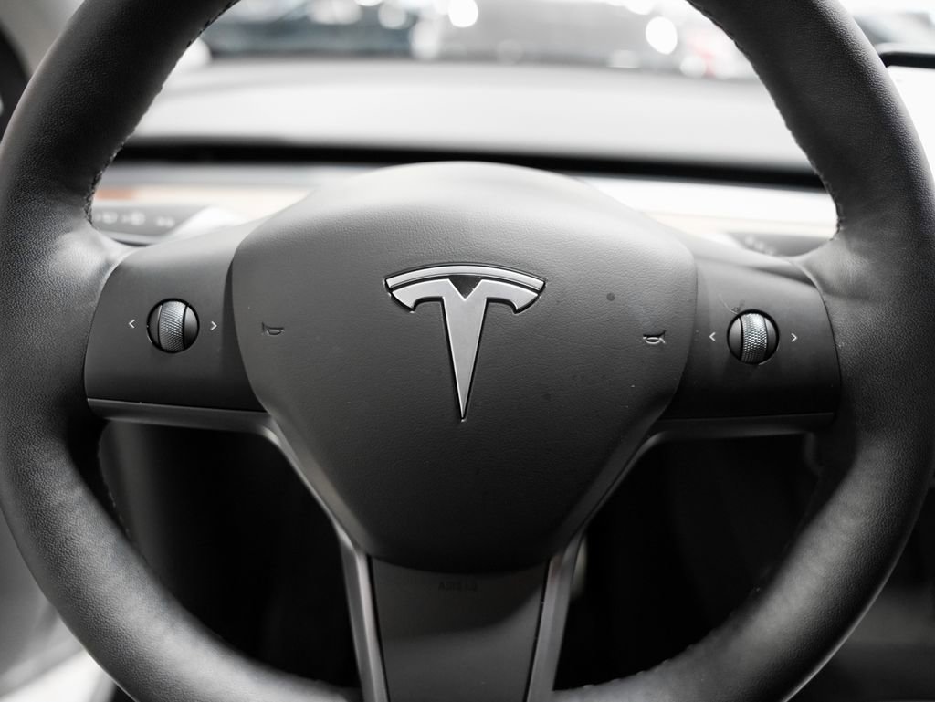 Used 2024 Tesla Model Y Performance AWD/4WD image 14