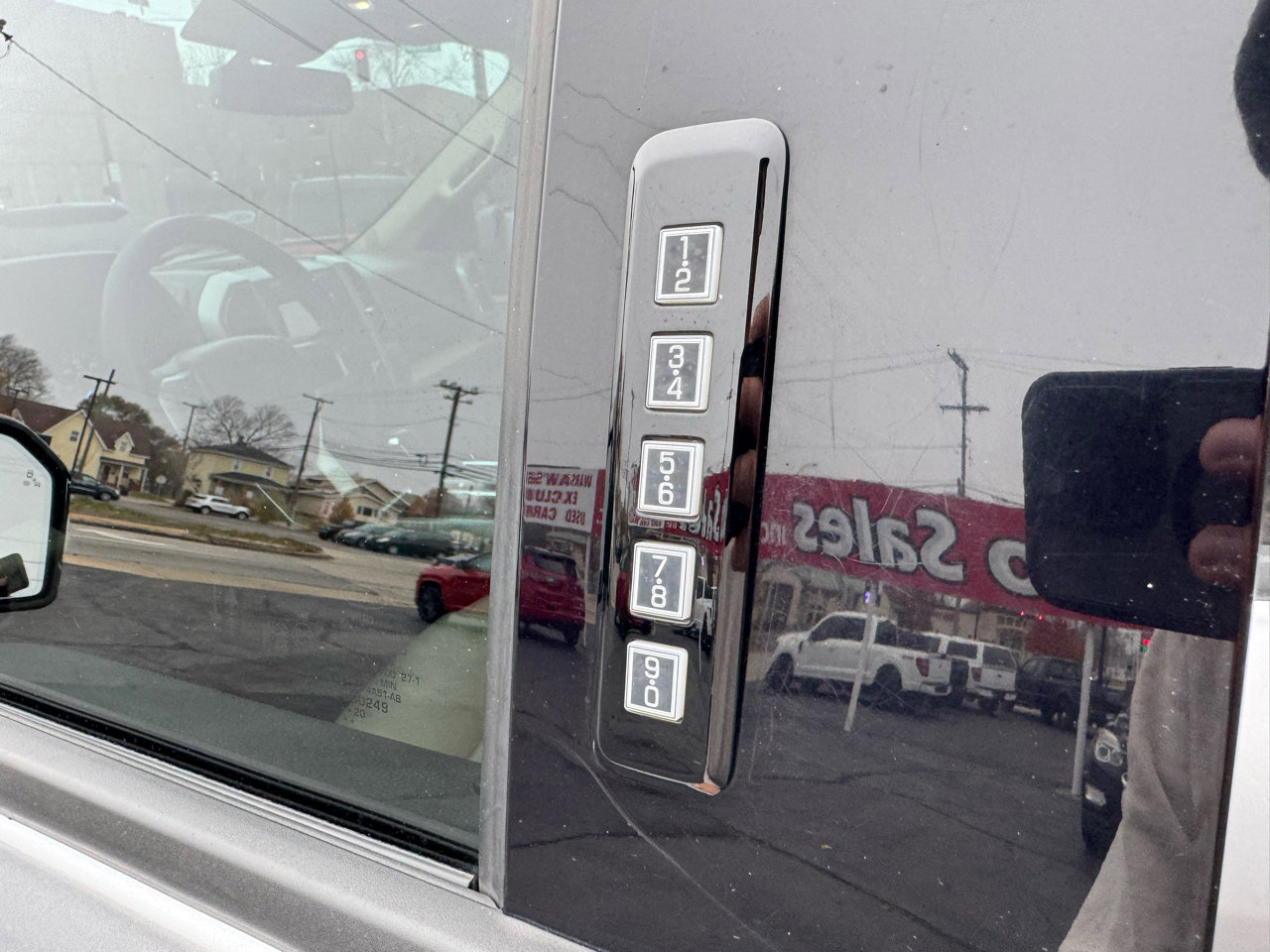 Used 2020 Ford F150 Lariat w/ Equipment Group 501A Mid image 11