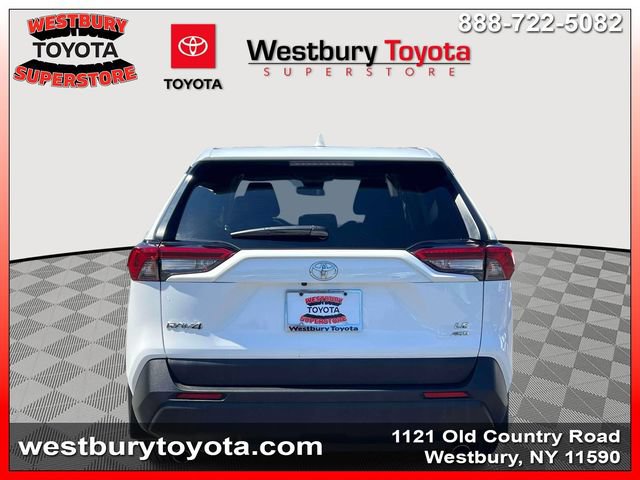 Certified 2024 Toyota RAV4 LE AWD/4WD image 11