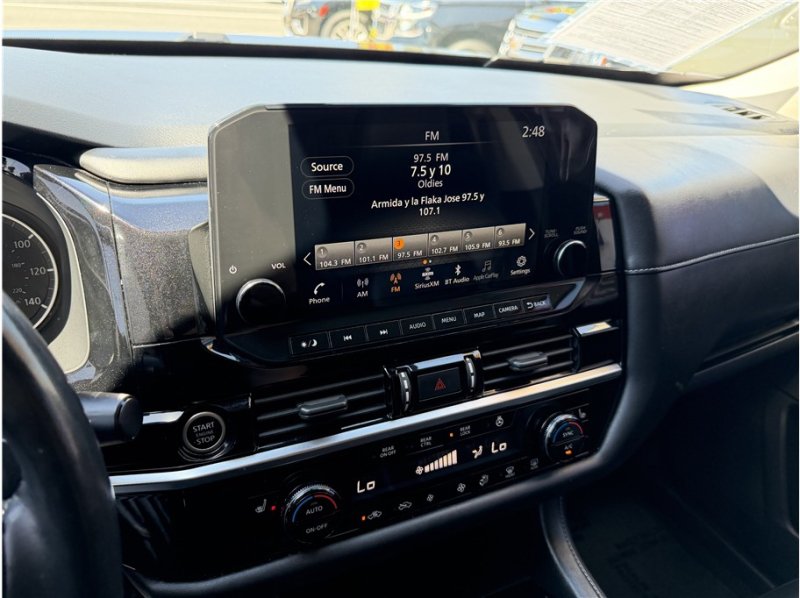 Used 2022 Nissan Pathfinder SL FWD image 46