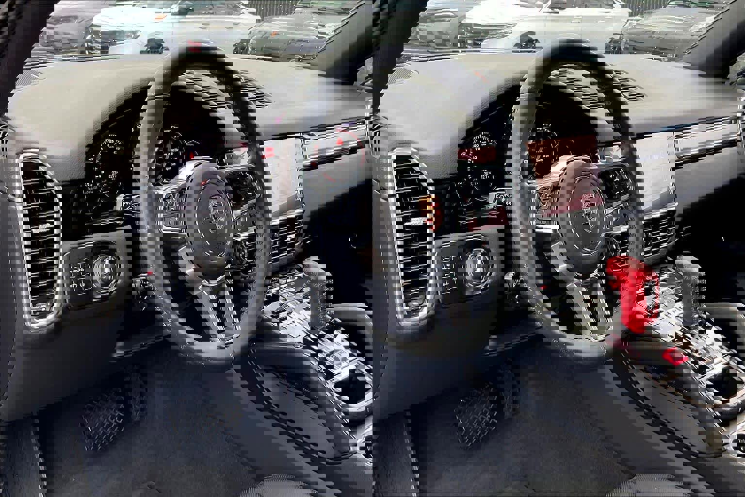 Used 2023 Porsche Cayenne Coupe image 14