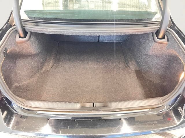 Used 2022 Dodge Charger SXT RWD image 16