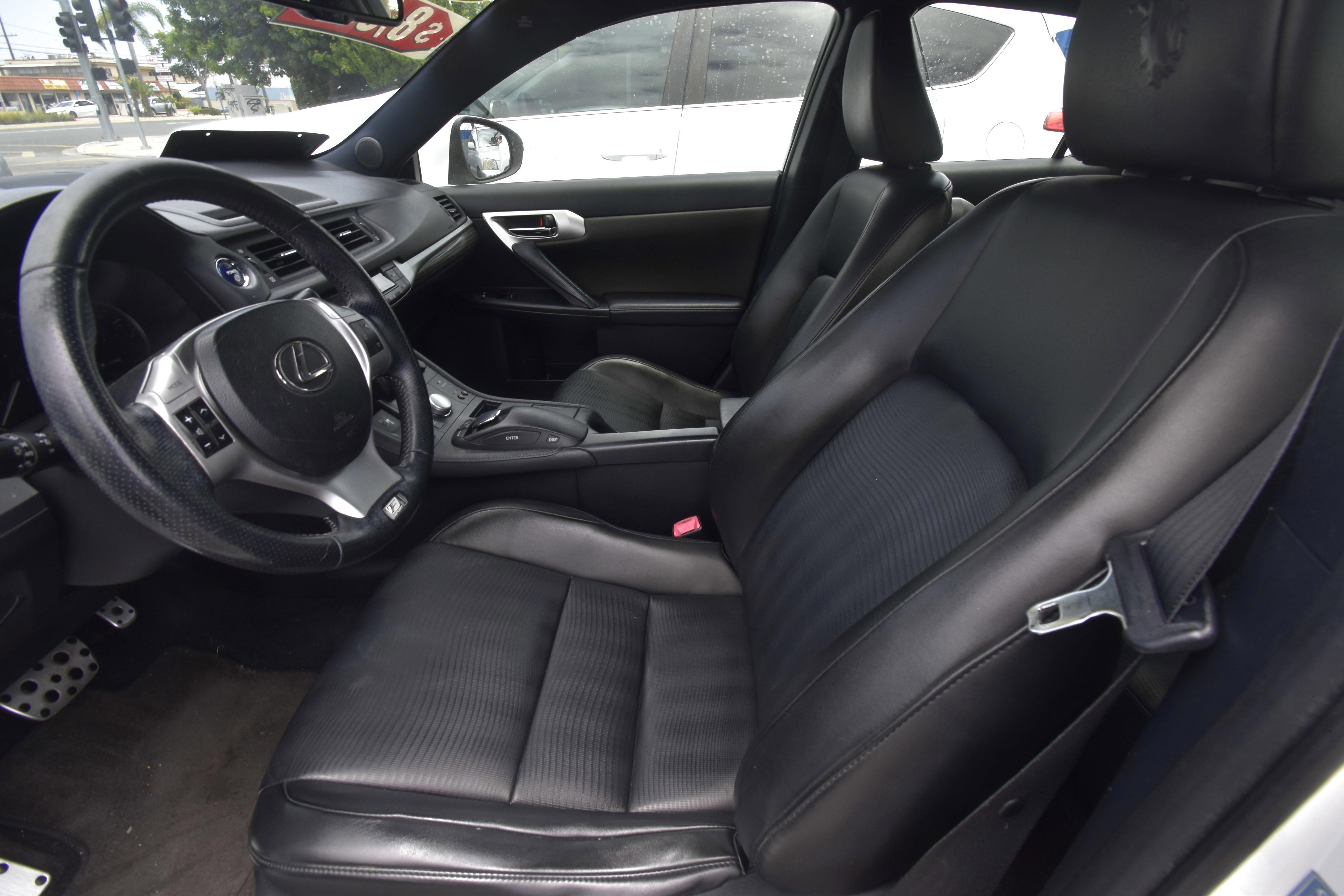 Used 2012 Lexus CT 200h image 7