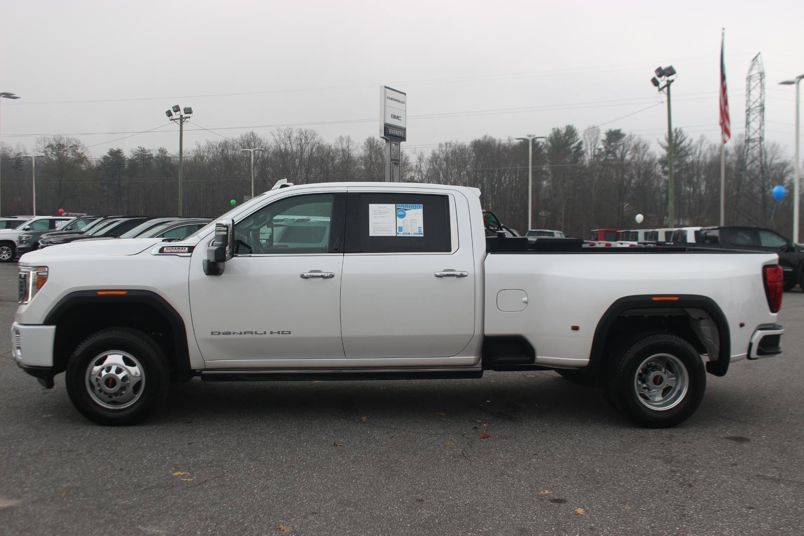 Used 2023 GMC Sierra 3500 Denali w/ Denali Ultimate Package image 4