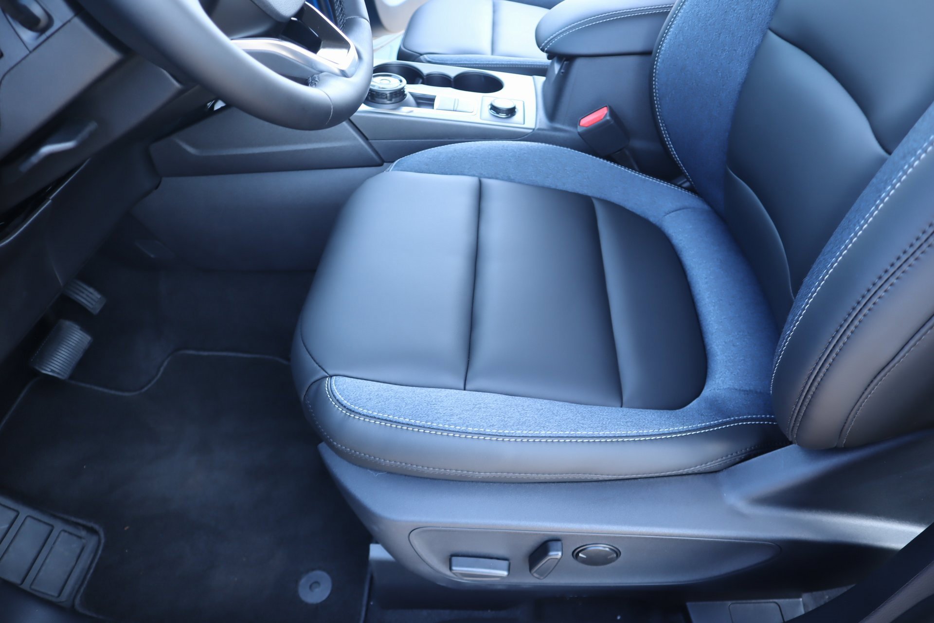 New 2025 Ford Bronco Sport Outer Banks w/ Outer Banks Tech Package+ image 12