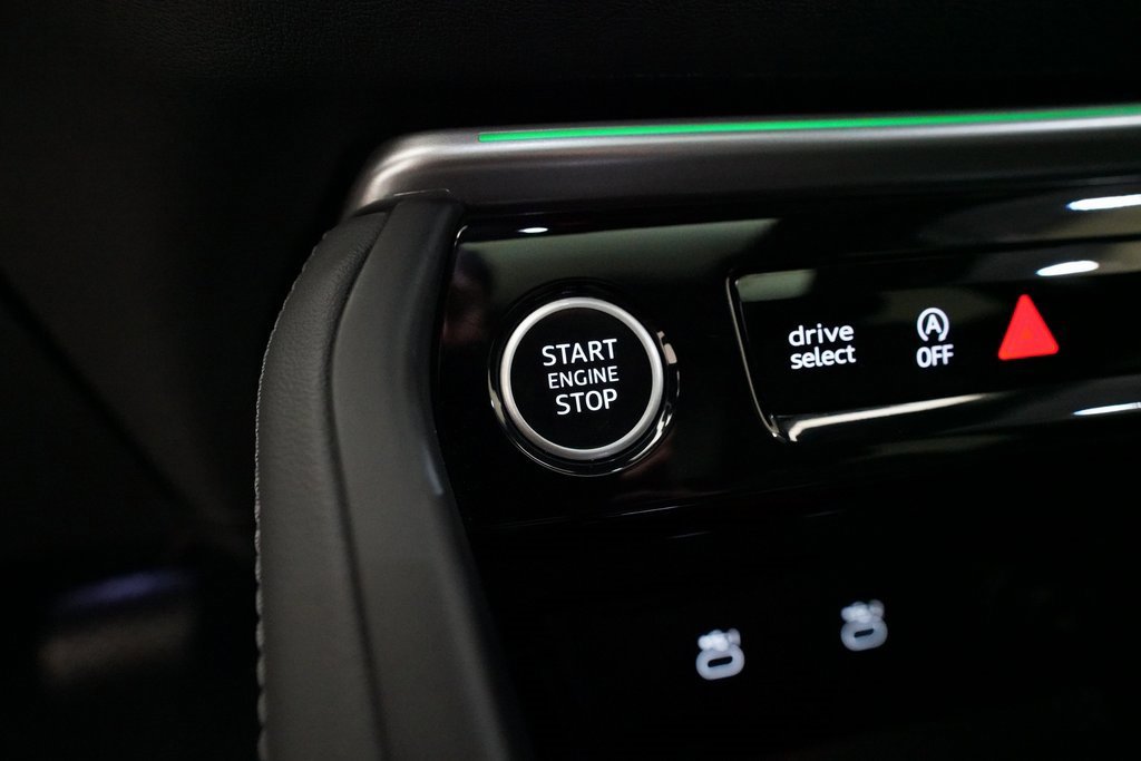 Used 2025 Audi Q5 Premium Plus w/ Premium Plus image 33