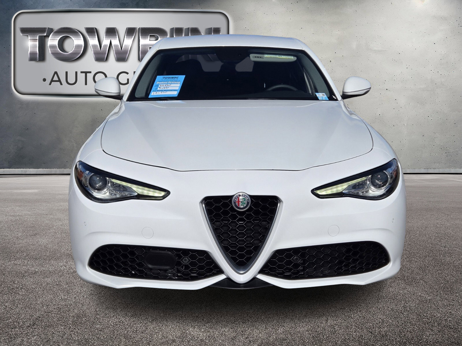 Used 2018 Alfa Romeo Giulia Ti Sport w/ Quick Order Package 22U Sport image 8