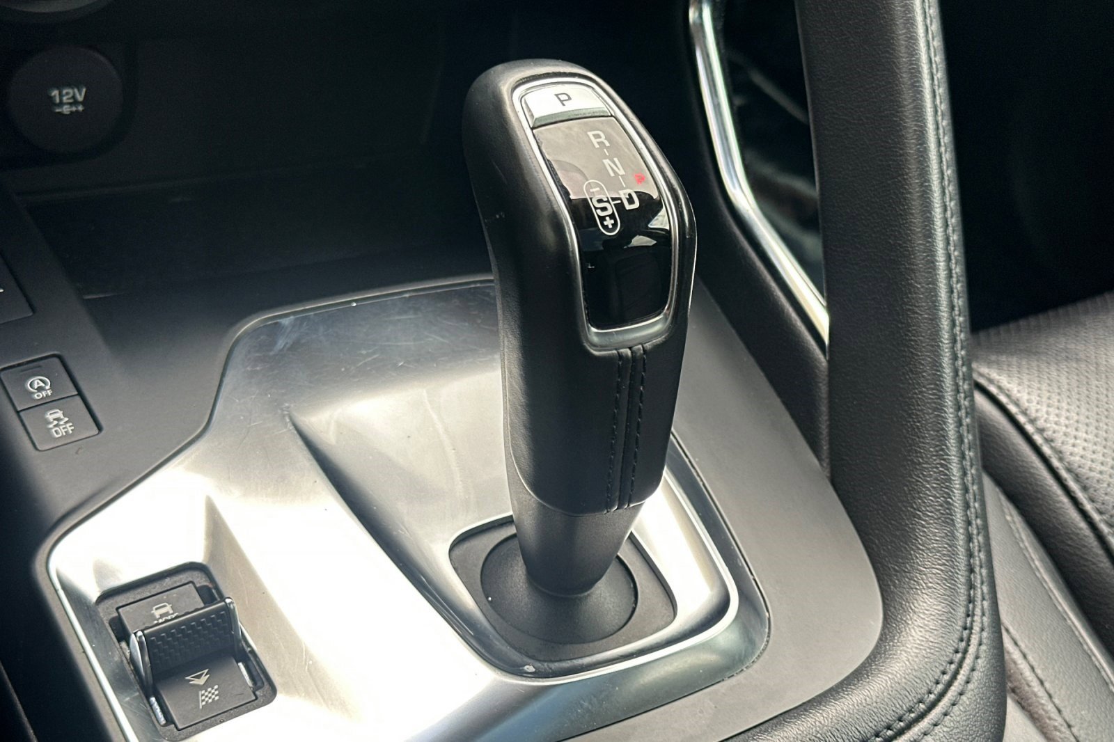 Used 2018 Jaguar E-PACE SE AWD/4WD image 26