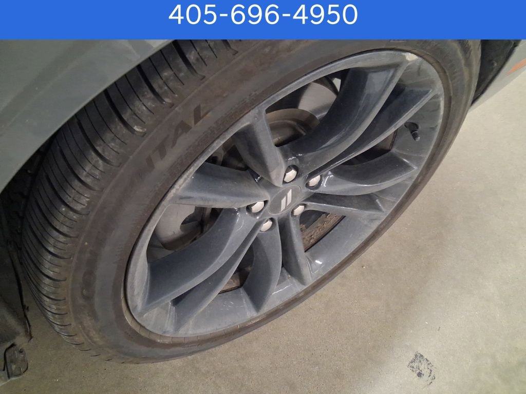 Used 2017 Dodge Challenger SXT Plus image 7