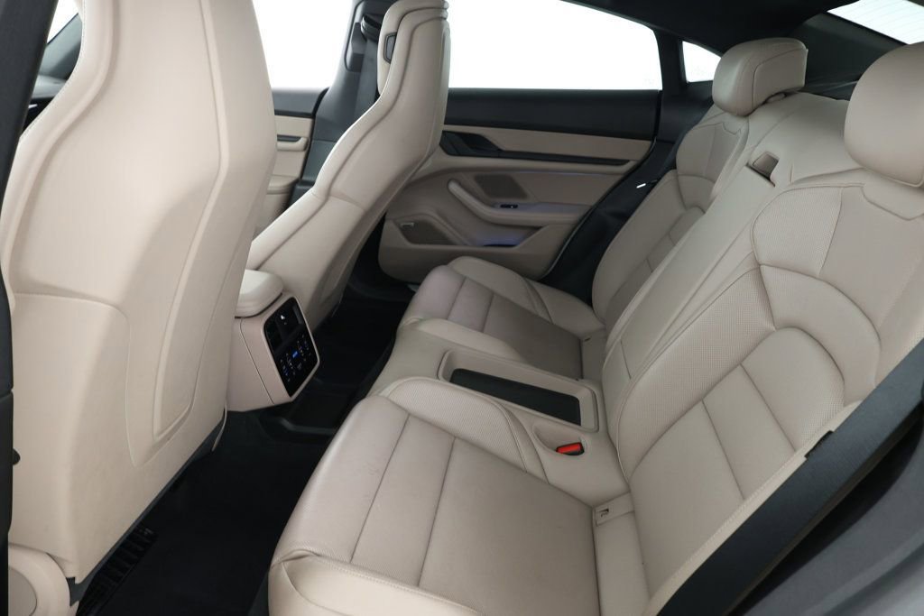 Used 2022 Porsche Taycan 4S image 20