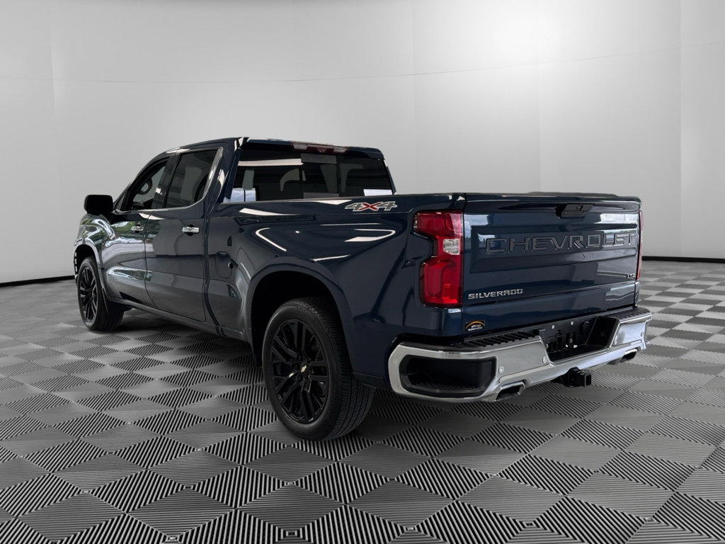 Used 2021 Chevrolet Silverado 1500 LTZ w/ Technology Package AWD/4WD image 6