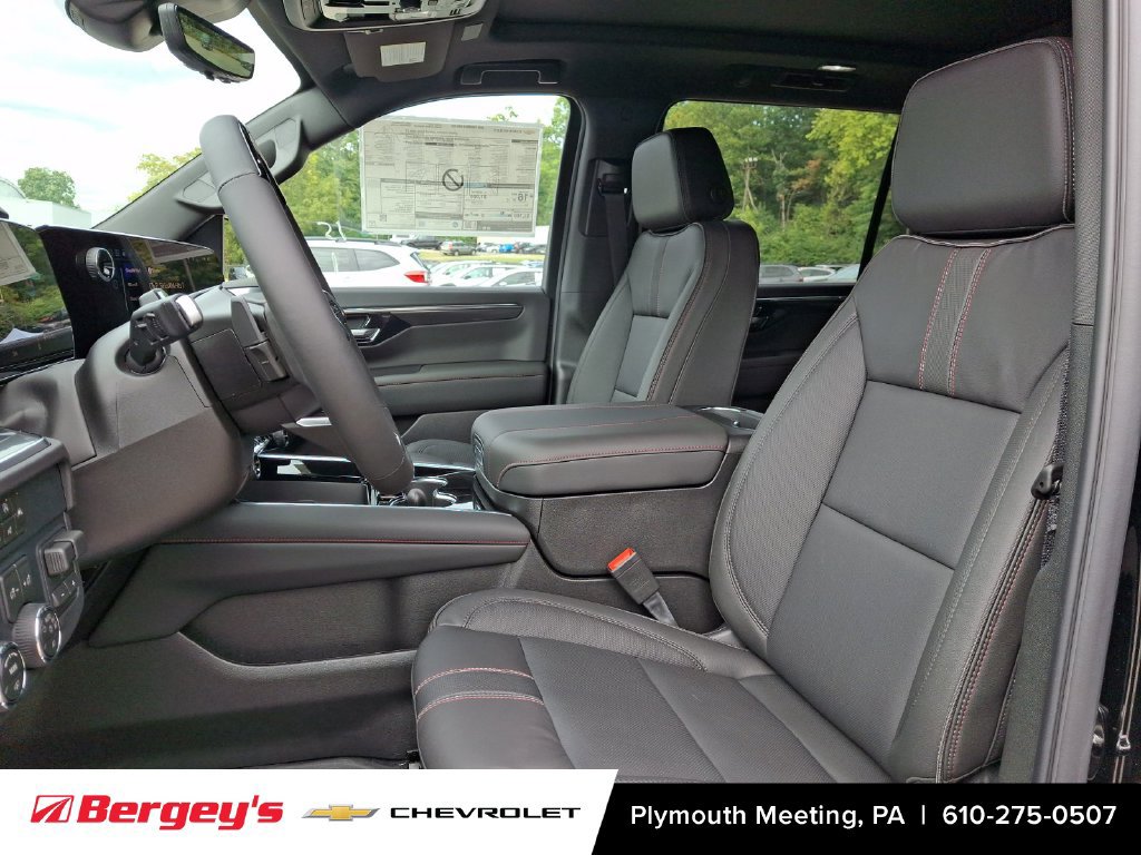 New 2026 Chevrolet Suburban RST w/ Advanced Technology Package AWD/4WD image 8