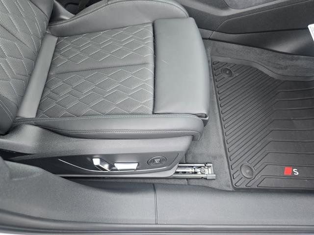 New 2025 Audi S6 e-tron Premium Plus image 18