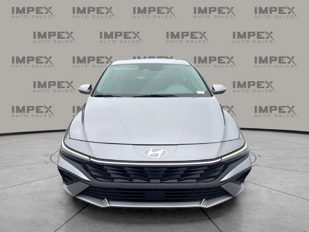 Used 2025 Hyundai Elantra SEL FWD image 8