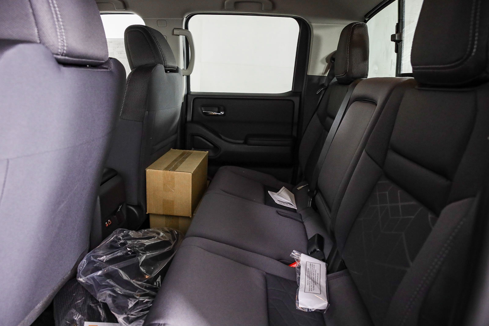 New 2025 Nissan Frontier SV w/ SV Convenience Package AWD/4WD image 21