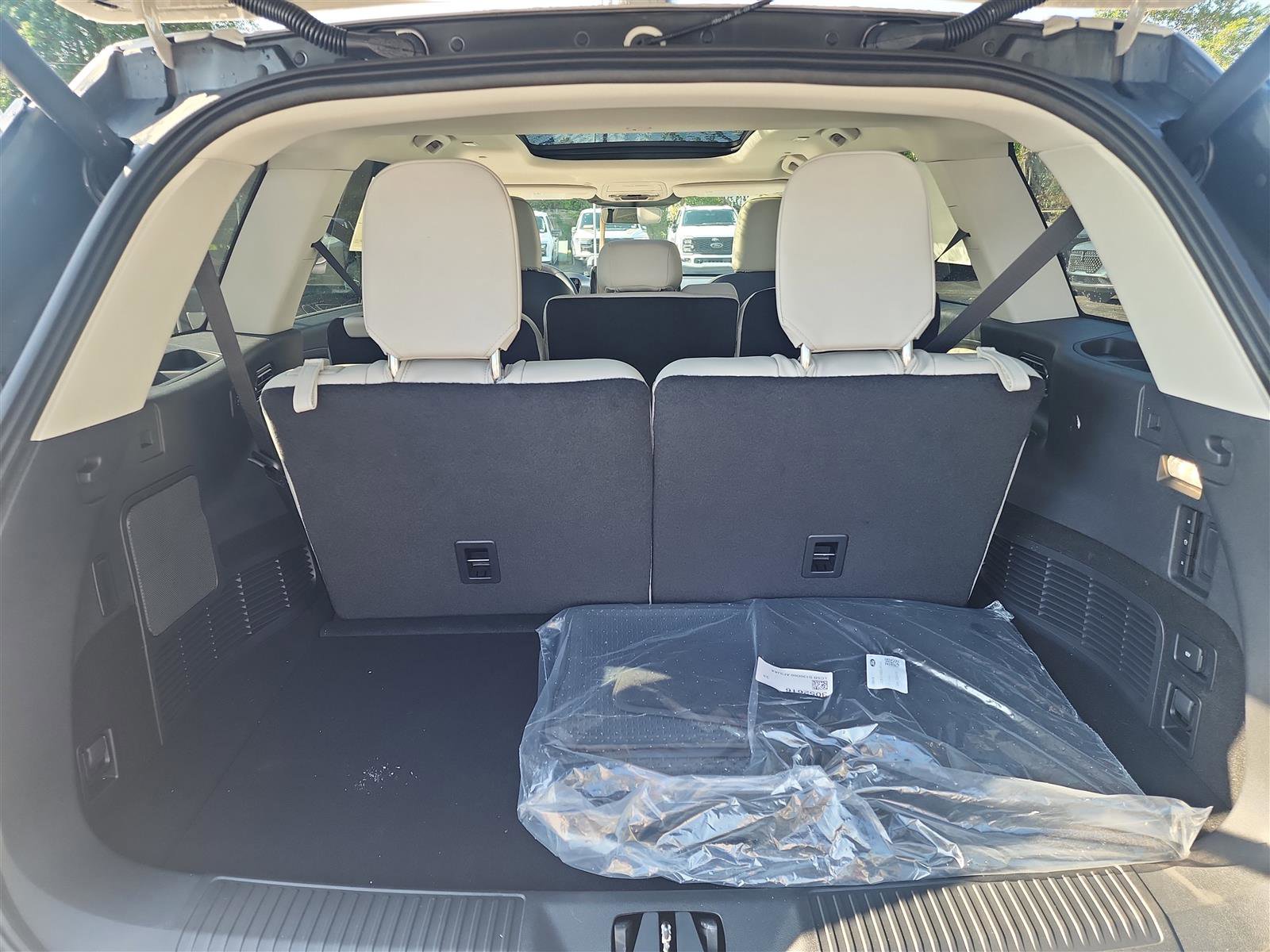 New 2025 Lincoln Aviator Reserve w/ Illumination Package RWD image 16