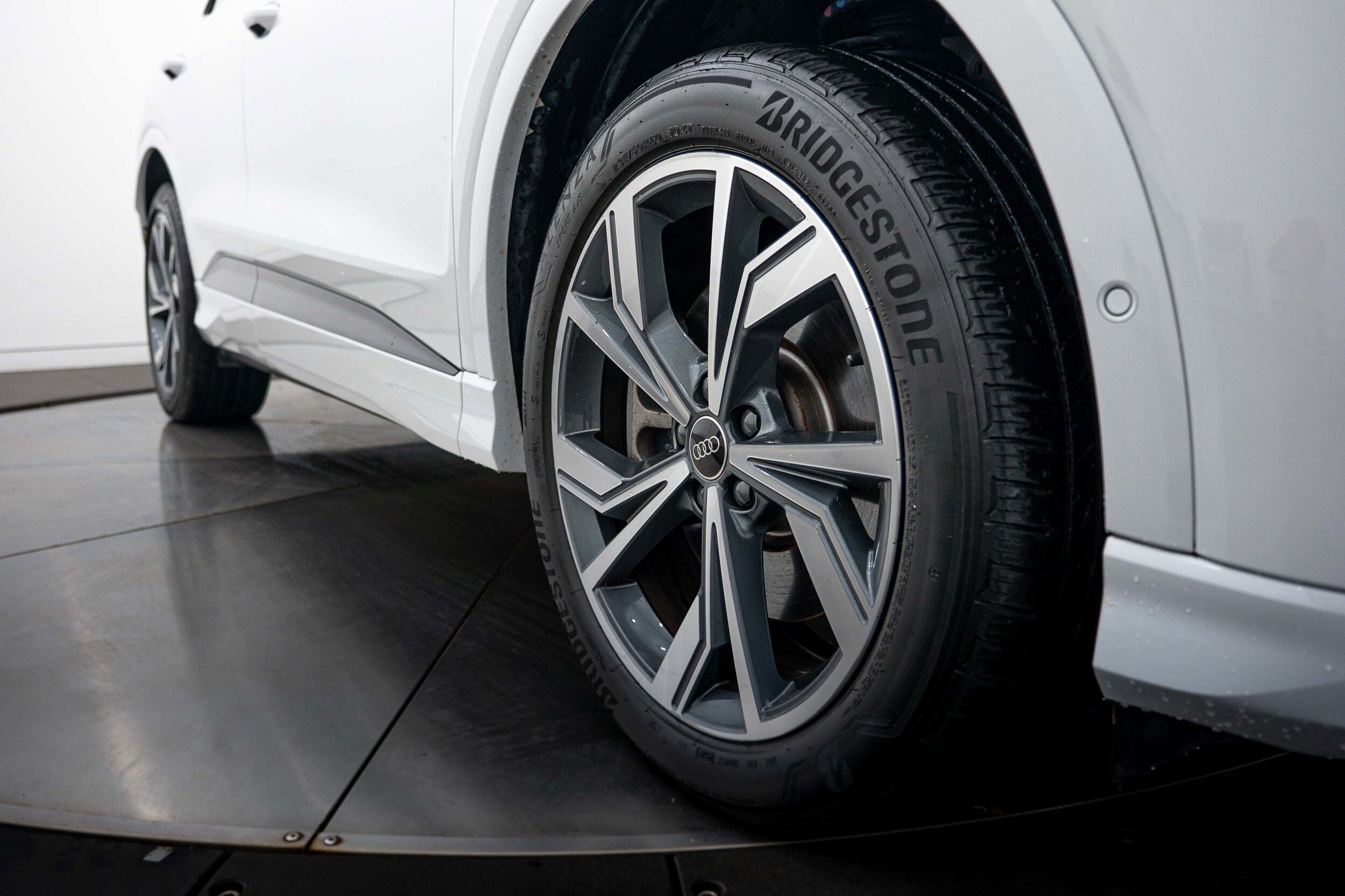 Certified 2023 Audi Q4 e-tron Premium Plus w/ Premium Plus AWD/4WD image 20