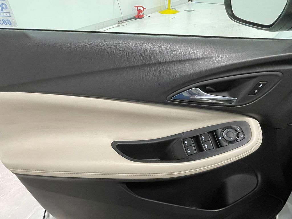 Used 2023 Buick Encore GX Preferred w/ Cold Weather Comfort Package image 13