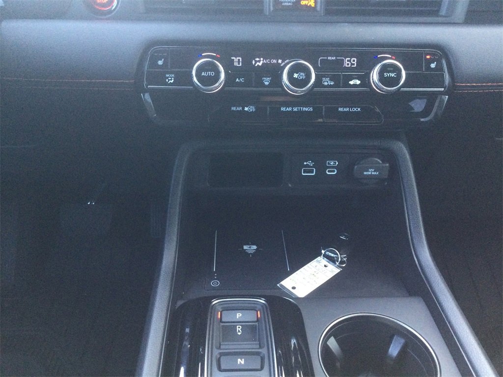 New 2025 Honda Pilot TrailSport image 16